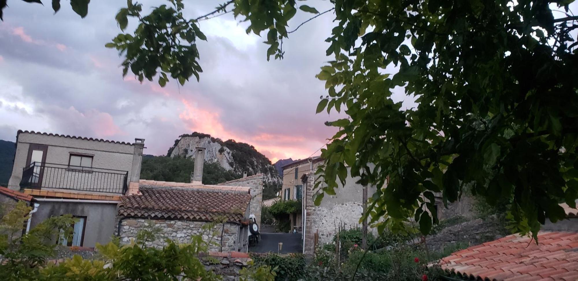 Le Chateau Camps-sur-l'Agly Екстериор снимка